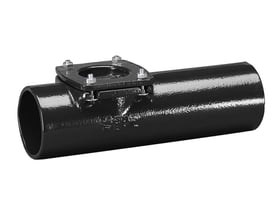 Renserør MA i sort støbejern med epoxy coating, 110 mm rørdimension og DN 100, vist med renselem og bolte.