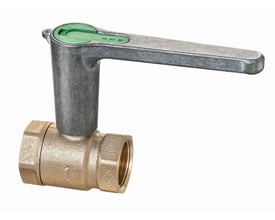 IMI TA 500 Globo kuglehane i rødgods, 2", med synligt mærke 'IMI TA' og grøn indikator på håndtaget.