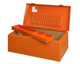Bahco opbevaringskasse i orange metal med låg åbent, viser en udtrækkelig bakke og indre rum.