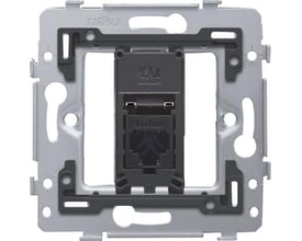 Niko dataudtag med en RJ45 Cat.6A UTP port monteret på en grå metalramme med monteringshuller.