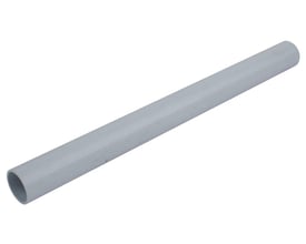 Et Karfa bøsningsrør i grå ABS med en udvendig diameter på 32 mm og 1000 mm længde, vist på hvid baggrund.