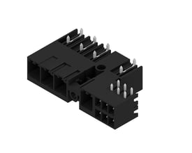 Weidmüller hybridstik til printplade med sort hus og metalstifter, 4-polet med 7,62 mm afstand og 270° vinkel.