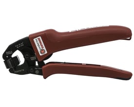 Detaljeret billede af Elpress pressetang PEB0110T18, der viser kapacitet 0,14-10mm2 og "Made in Sweden" mærkning på pressehovedet.