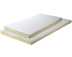 GRAFT® FR-brandplade 2-S med 50 mm tykkelse vises med hvid overflade, rillet underside og synlig gulbrun kerne.