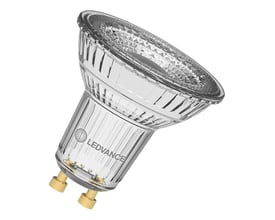 Ledvance PAR16 LED-reflektorlyskilde i klar glas med GU10-stifter, set skråt forfra; den dæmpbare pære yder 7 W og 750 lm.