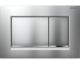 Geberit Sigma30 Square betjeningsplade i krom og mat krom med to skylleknapper, måler 246x164x12 mm.