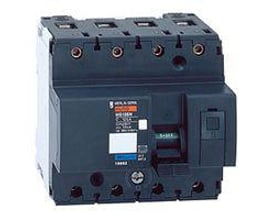 Schneider Electric NG125N maksimalafbryder med 4 polet, C 25A, beskyttelse mod kortslutning og overbelastning.