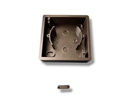 LightSolutions vægholder til Shelly display, sort, vist indefra med monteringsdetaljer og et lille beslag.