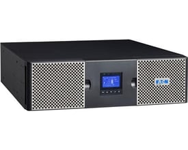 Eaton 9PX UPS på 3000 VA og 3000 W i sort rack/tower-kabinet med display og ventilationsgitre på fronten.
