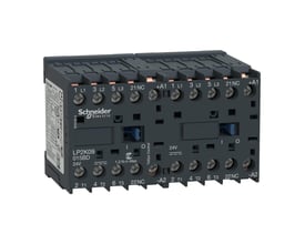 Schneider Electric revers kontaktor i TeSys K serien, 9A 2x3P+1NC med 24VDC spænding, vist på en neutral baggrund.