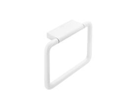 Cosmic håndklædeholder i mat hvid med et moderne firkantet design og et rundt ophæng til håndklæder.