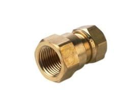 VSH kompressions overgang i messing med 1/4" gevind og 10 mm muffe, ideel til vand- og gasinstallationer.