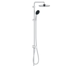 Grohe Vitalio START System 250 brusehovedsystem i krom med blank finish, rund hoved- og håndbruser samt 1500 mm slange på hvid baggrund.