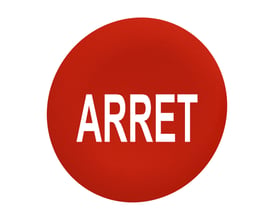 Schneider Electric trykflade i rød med hvid "ARRET" tekst, designet til flush Ø30 mm trykknaphoveder.