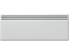 Nobø elradiator Front (NFK4N) på 1250W i hvid, med diskret logo og horisontale luftindtag i toppen.