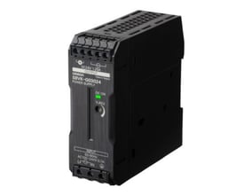 Omron S8VK-G03024 strømforsyning, 24VDC, 1.3A, 30W, der viser output detaljer og en justeringsknap på en sort monoblock-enhed.