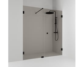 Svedbergs kombibruseniche på 156,5 x 200 cm med bronzetonet glas og matsorte beslag, vist monteret omkring en bruser.