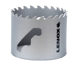 Lenox hulsav med karbidtænder og Speed Slot®, 65 mm, set skråt forfra med synlige tænder og udløsningsåbning.
