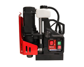Scantool Compact 36 magnetboremaskine med 920W motor og 230V tilslutning, fremviser rød metalafskærmning.