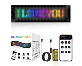 Fleksibelt pixel matrix panel 16x64 viser 'I LOVE YOU' i mange farver, inkluderer USB-kabel og fjernbetjening.