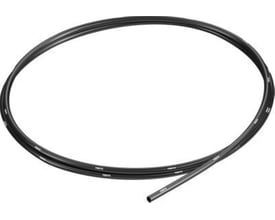 Festo trykluftslange PUN i sort med en udvendig diameter på 3 mm, rullet op og vist mod en hvid baggrund.