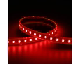 Ansell Lighting P-Cell RGBW LED bånd i 5 meter oplyst i skarp rød farve med 60 LED pr. meter.