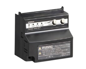 Omron MX2 EtherCAT optionskort, model 3G3AX-MX2-ECT, med tydelige mærkater for 'IN', 'OUT', 'RUN', 'ERR' og EtherCAT ADR, IN og OUT porte.