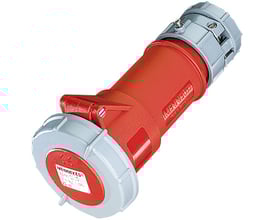 Mennekes CEE forlængerledning, 4-polet, 16A, 400V, IP67 i rød og grå plast med tydelig Mennekes logo.