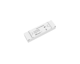 Startstrømsbegrænser til 8A/20A, 230V med mærkning for input og output samt CE og RoHS godkendelser.