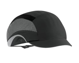 Sort JSP Aerolite bump cap med meshpaneler og refleksstriber, justerbar i størrelse 53-64 cm.