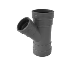Wavin Wafix Plus grenrør i PP-materiale med en diameter på 110 mm og en 45 graders bøjning i grå farve.