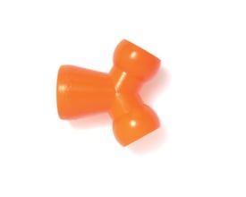 Loc-Line orange grenrør med tre 1/2" tilslutninger, ideelt til fleksible rørsystemer på hvid baggrund.