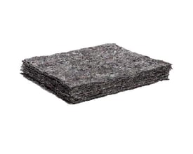 Stack af mørkegrå værkstedsklude, hver måler 38x40 cm, egnet til olie- og fedtabsorption.