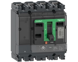 Detaljeret vinkel af Schneider Electric ComPacT NSX100H maksimalafbryder, der viser mærkater med elektriske specifikationer og justeringsmuligheder.