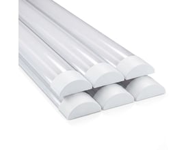 Hvidt V-TAC LED-armatur med aflang lysflade og buede ender, komplet model på 120 cm, 40 W og 6500 K.