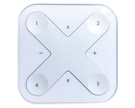 Casambi Xpress LR trådløst panel i hvid, med fire cirkulære knapper nummereret 1-4 samt op/ned og plus/minus symboler.