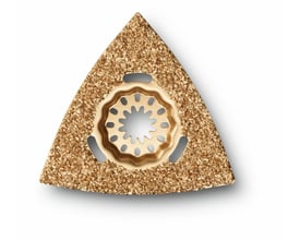 Trekantet Ironside HM-rasp-savklinge på 80 mm set tættere på, med Starlock-optag og ru arbejdsflade.