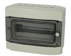 Fibox MCE65 18M gruppeafdækning med IP65-klassificering, fremstillet af vejrbestandig termoplast og klar til DIN-skinne montering.