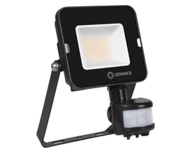 Ledvance Floodlight Compact Value projektør i sort med bevægelsessensor, 3000K og IP65-klassificering.