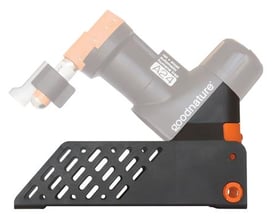 Elephant A24 gennemløbsholder med en A24 insektfælde monteret, vist fra siden på hvid baggrund.