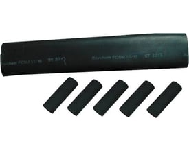 TE Connectivity Krympemuffe EPKJ 5 x 6-16 mm² sæt med fem sorte krympemuffer på hvid baggrund.