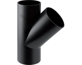 Geberit PEH grenrør i sort PEH materiale med dimensioner på 160 x 160 mm og en 45° vinkel på en mørk baggrund.