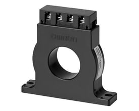 Omron K8AC-CT200L strømtransformator til overvågning af relæer med høj kapacitet, vist med monteringsfødder.