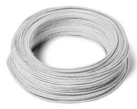 En rulle hvid halogenfri installationsledning H07Z1-U på 1x1,5 mm² med 100 meters længde, med tryk af produktinformation langs kablet.