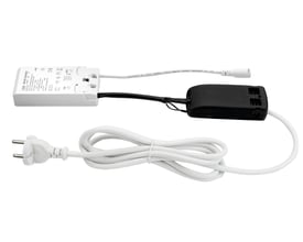 SG Armaturen Sense Driver i hvid, med 700mA strømstyrke, 26W effekt og 3000lm lysstyrke, klar til tilslutning.