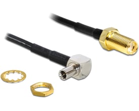 DeLOCK sort antennekabeladapter med vinklet TS-9-hanstik, lige SMA-hunstik og kort RG174-kabel.