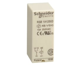 Schneider Electric stikbensrelæ RSB 1A120ED til 48VDC, 12A 250VAC med CE og cULus mærkninger og kredsløbsdiagram.