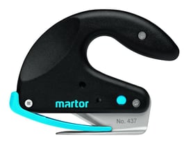 Martor Secumax Opticut 437 sikkerhedskniv med sort greb og blå gummi-kant samt sølvfarvet base, med martor logo.