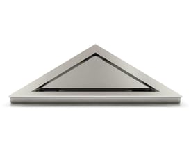 Unidrain HighLine hjørneafløbsrist i børstet rustfrit stål med en tykkelse på 10 mm og krom finish.