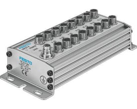 Festo input module CP-E16-M8 i aluminium med 16 porte og monteringsbeslag på hvid baggrund.